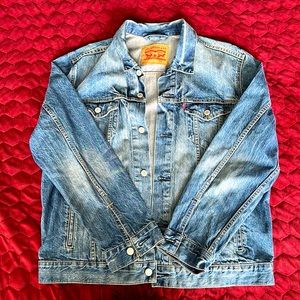 Men’s Large Levi’s Jean Jacket